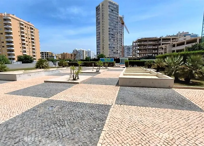 Lägenhet Rocha Tower 15c