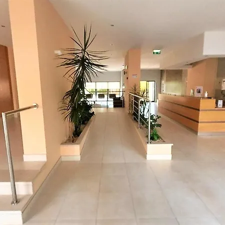 Turisticos Rocha Tower 10 Портиман