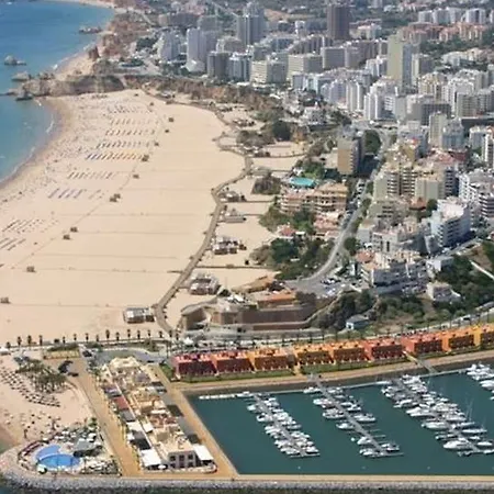 Turisticos Rocha Tower 10